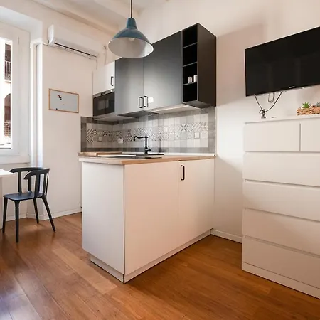 Cozy Near Navigli Appartamento